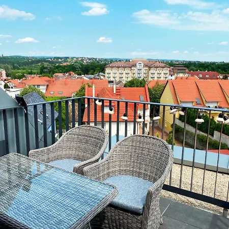 Panorama View In Center Апартаменты *
